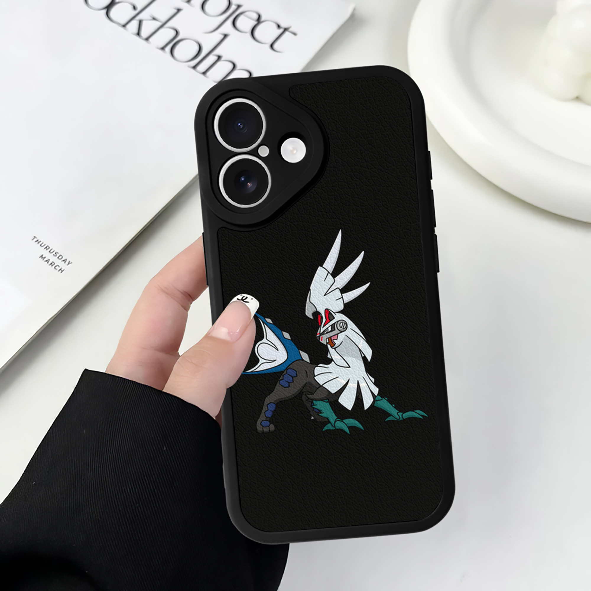 （画像用） ポケットモンスター Pokémon 【iPhone 16シリーズ対応】シリコンスマホケース（レザー調） 材質：シリコン